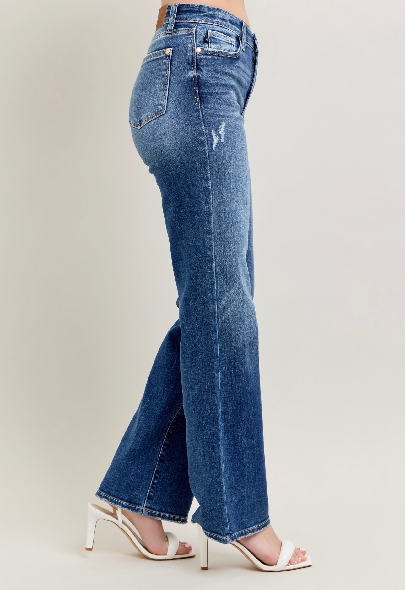 Wide Leg 90s Straight Fit